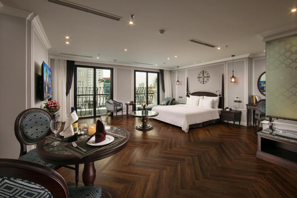Canary Hotel – Hanoi